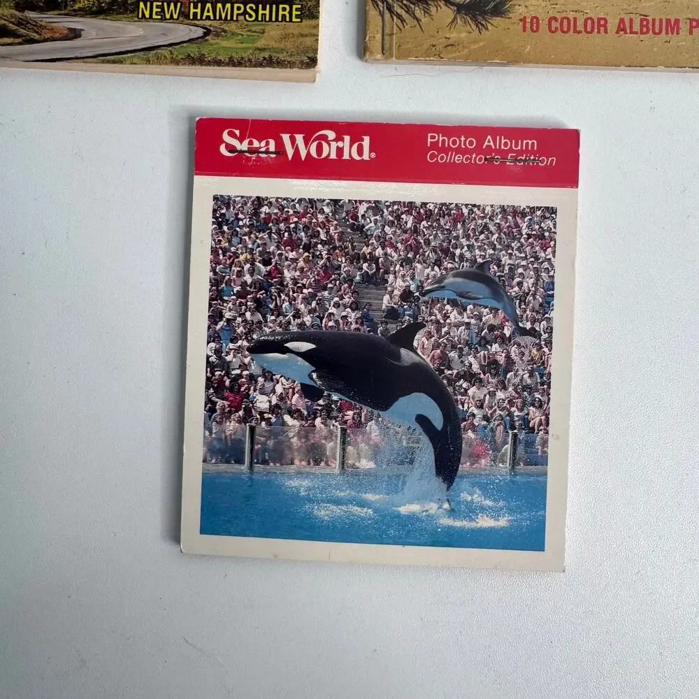1950 And 60’s Mini Souvenir Color Picture Postcard Booklets